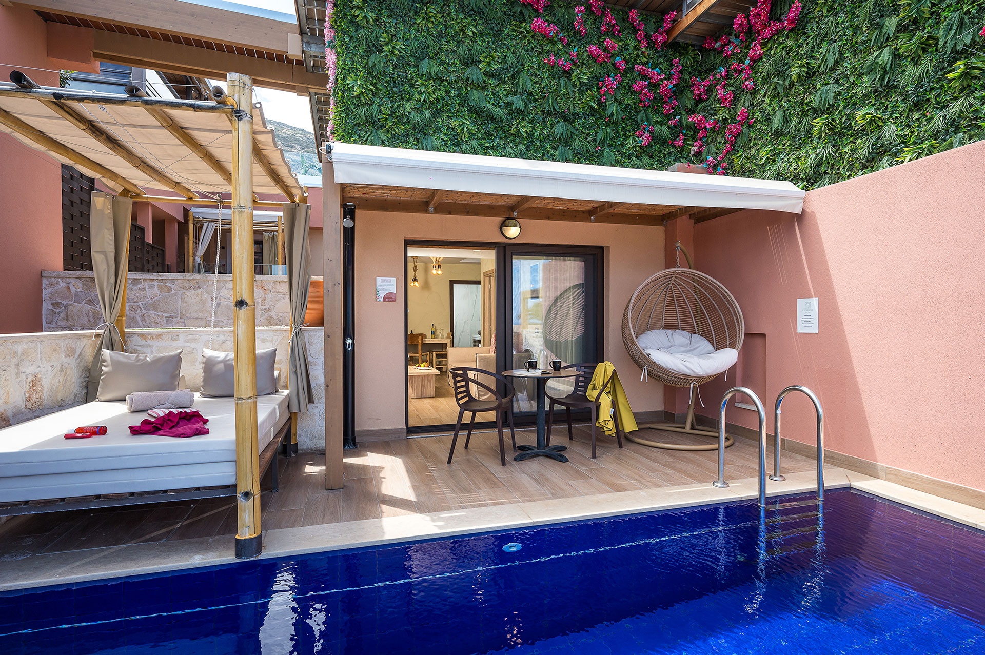 Luxury One Bedroom Suite Sea View Private Pool