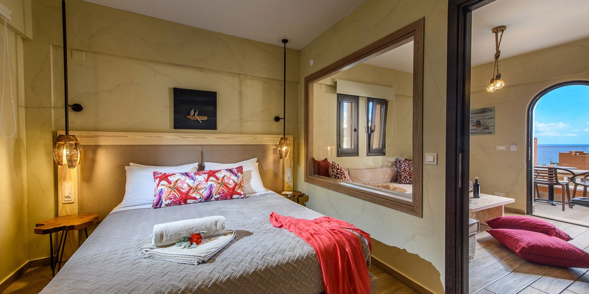 Luxury One Bedroom Suite Inland View